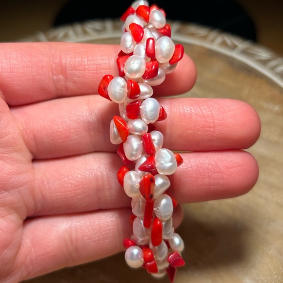 NWOT Pearl & Red Coral Cluster Bracelet - Picture 6 of 8